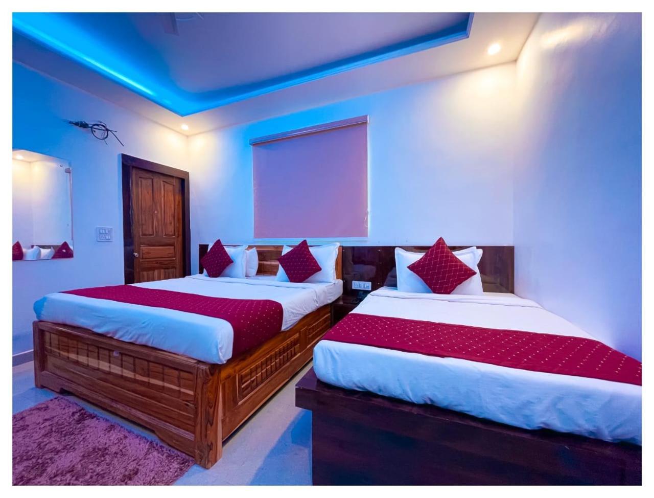 Hotel Town Grand Agra  Esterno foto
